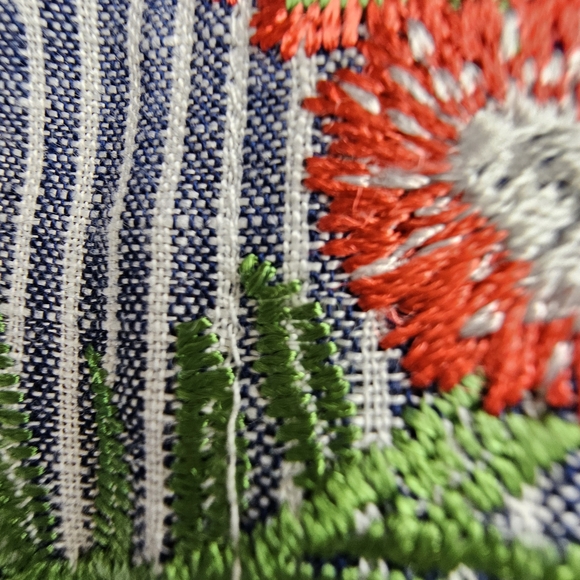 JOHN•MARK Blue & White Striped Linen Floral Embroidered Tunic Size S - Picture 16 of 16